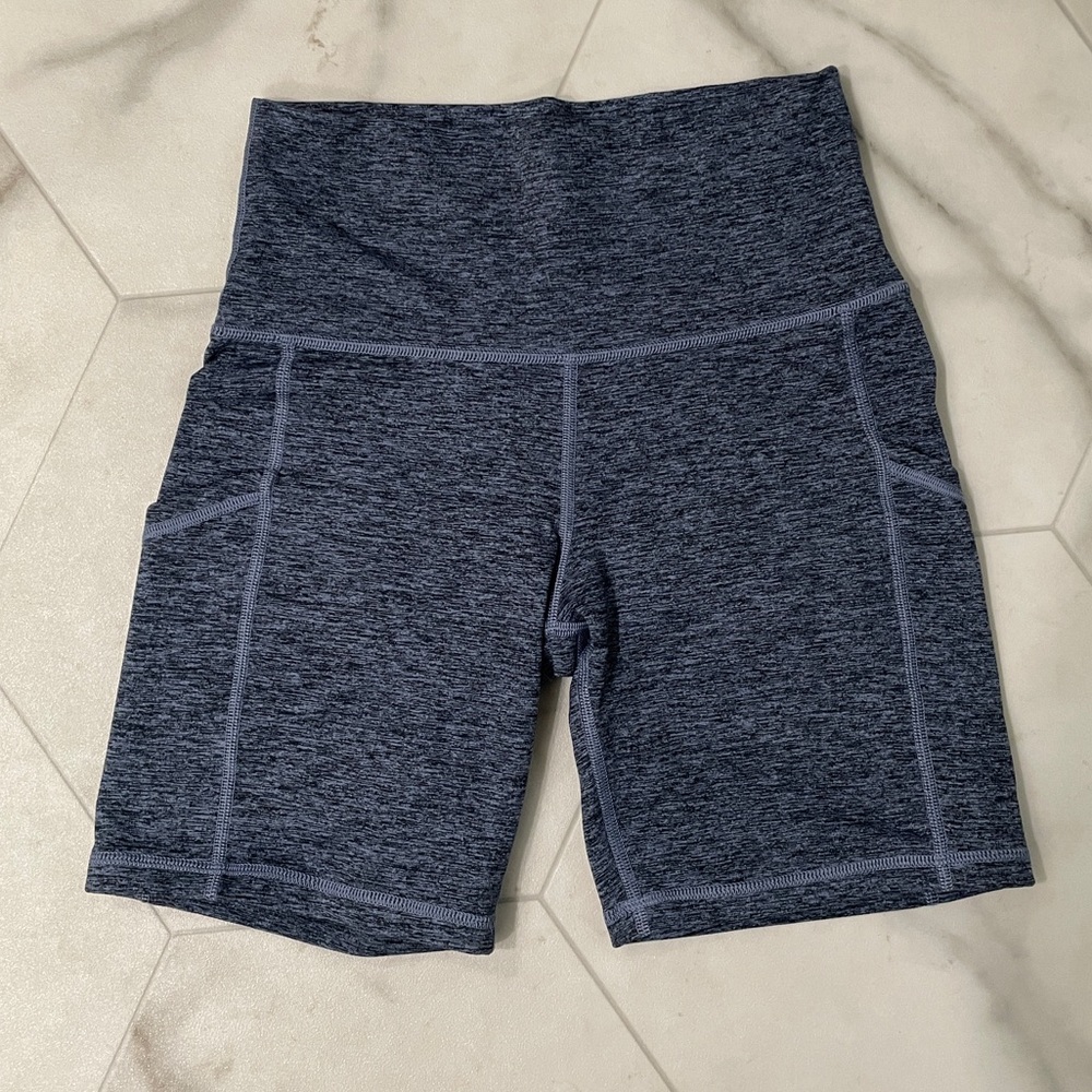 Aerie Hugger Hi Rise Bike Short ❄️🦋💙